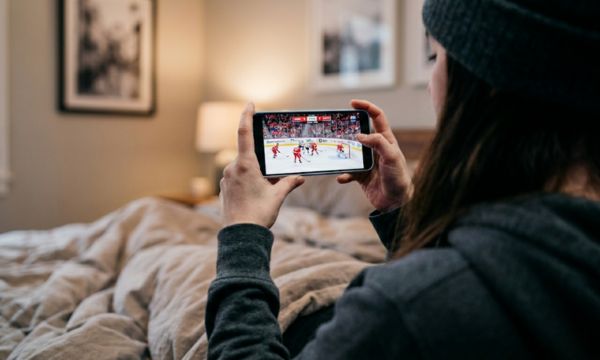 Assista a jogos de hóquei ao vivo no seu celular (Fonte: Google)