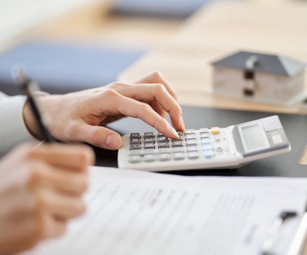 Economizando dinheiro: dicas para organizar suas despesas